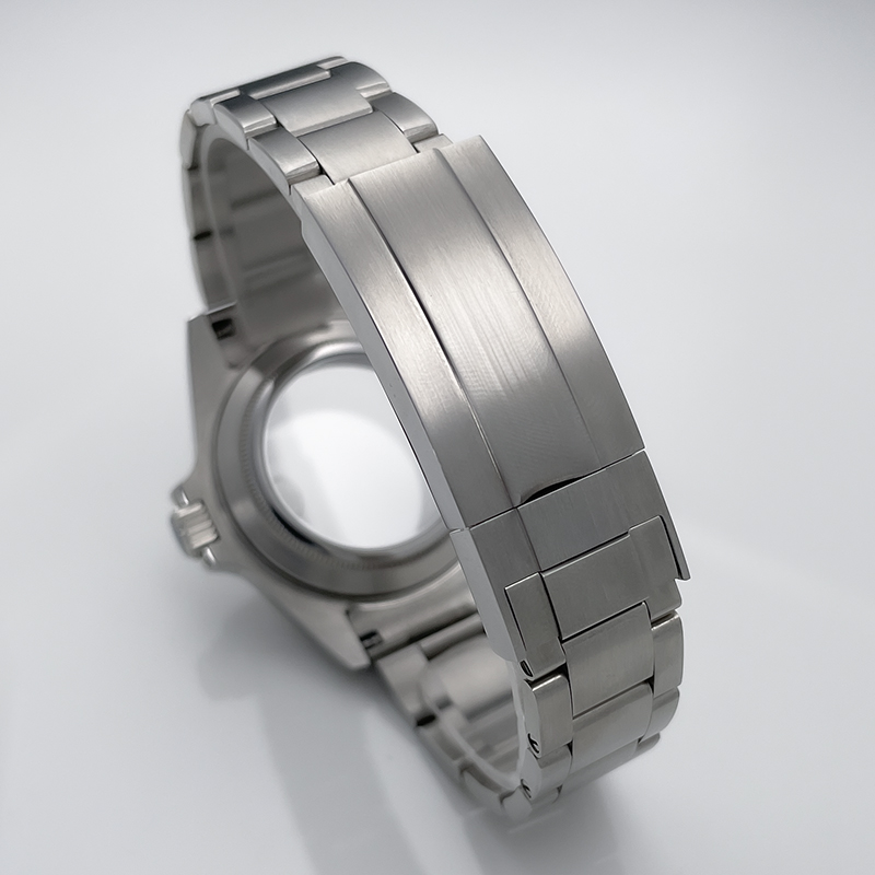 40 مللي متر استكشاف 2 Nh35 حاف - مراجعة Seiko Watch 5 Sports وسعره