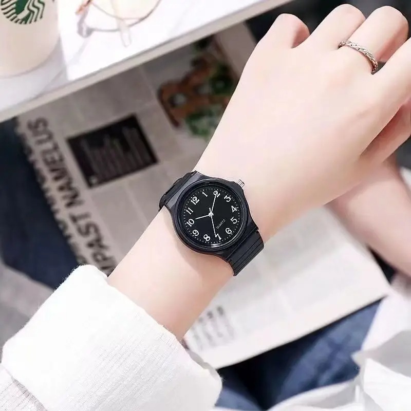 ساعة يد نسائية بسيطة كوارتز مق - مراجعة Silicone Band Women وسعره
